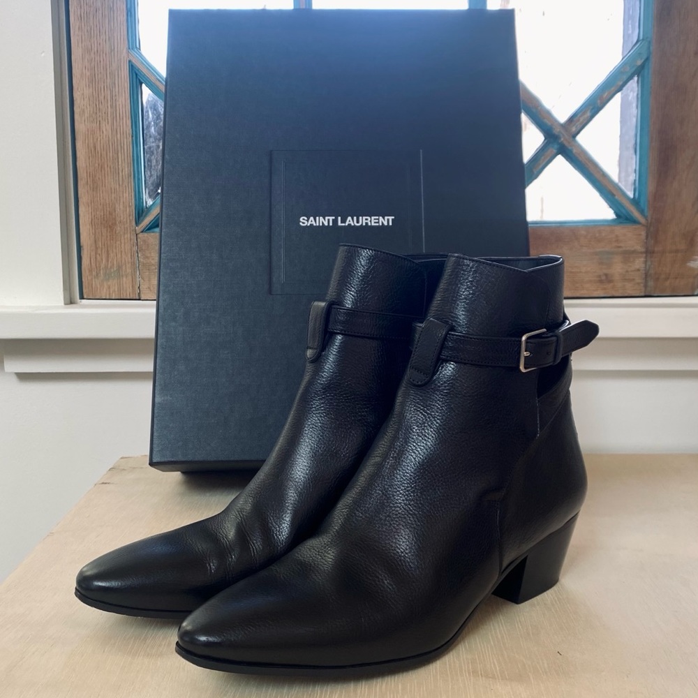 Yves Saint Laurent black leacher ankle boots 39